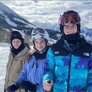 Meet your Posher, Jenny